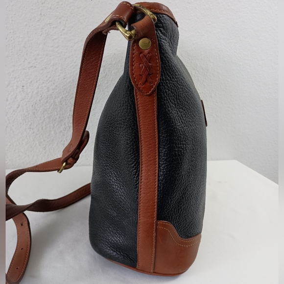 Vintage Liz Claiborne Black Pebbled Leather Large Crossbody - Picture 4 of 12